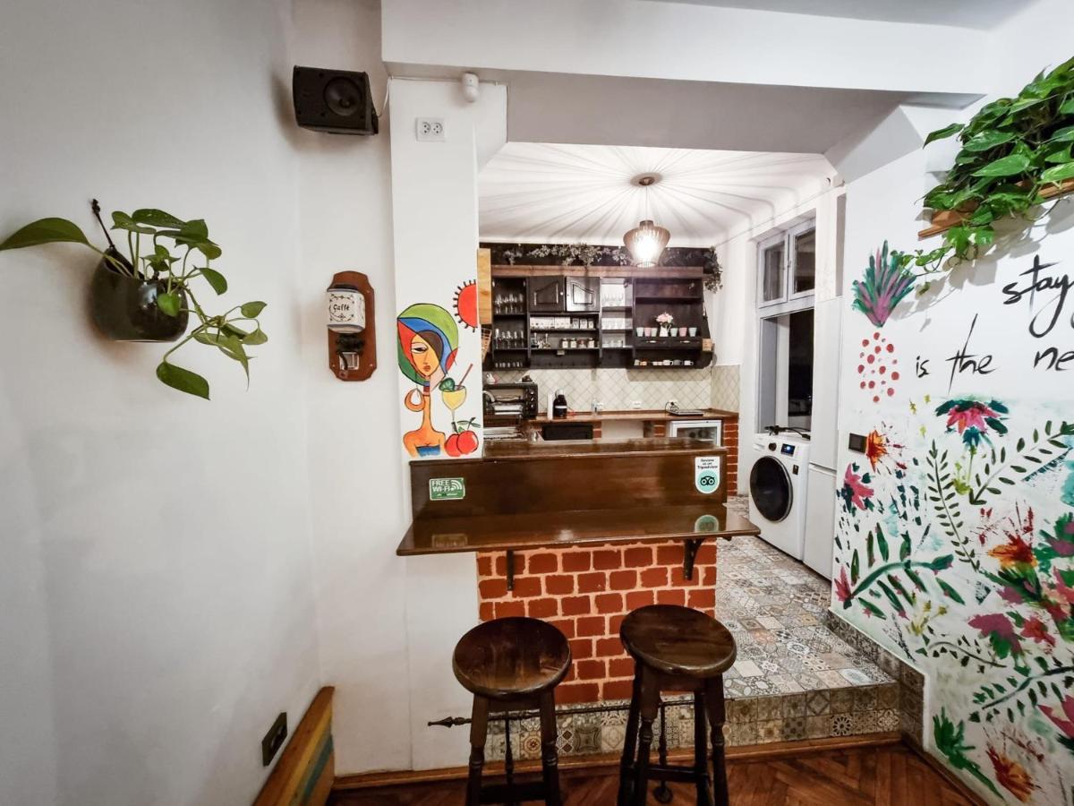 Home Central Apartment 브라쇼브 외부 사진